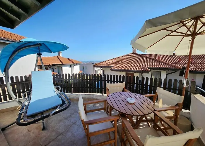 Bay View Sunny Entire *