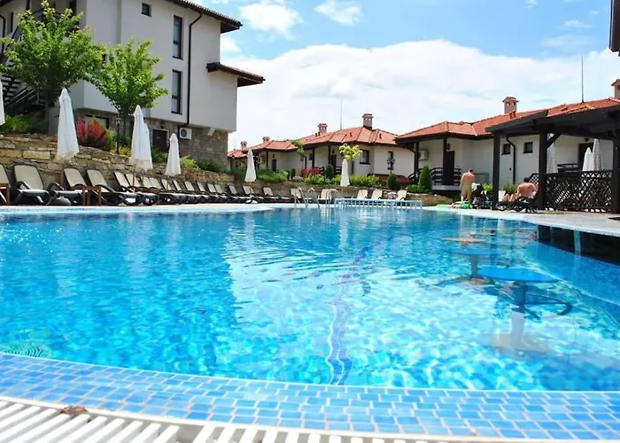 Bay View Sunny Entire